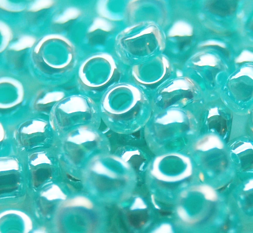 11-536 Aqua Green White Ceylon