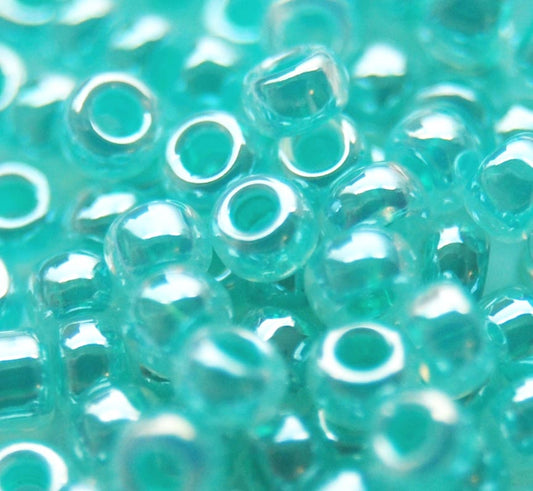 11-536 Aqua Green White Ceylon