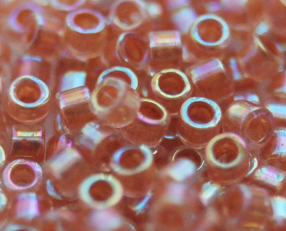 DB-0054 Dark Peach Lined Crystal AB