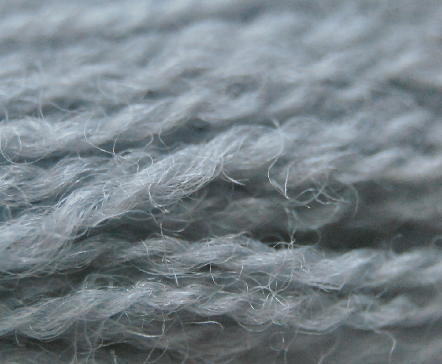 112 Appletons Crewel