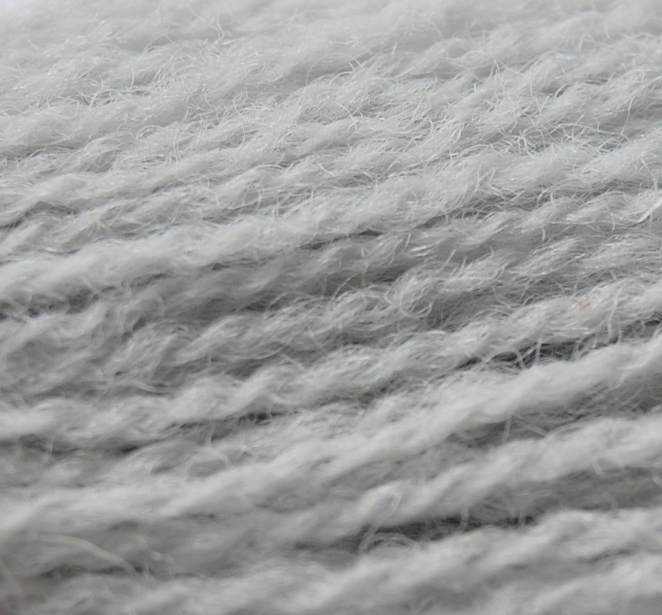 151 Mid Blue Appletons Crewel