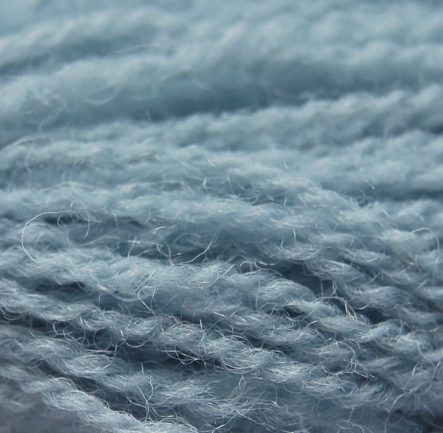 153 Appletons Crewel