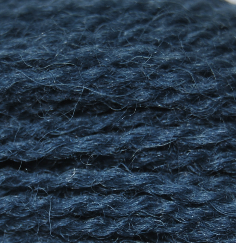 326 Utgående färg Appletons Crewel