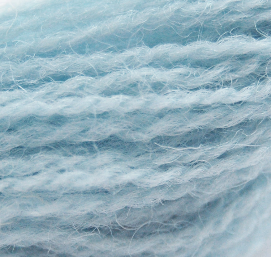 562 Appletons Crewel