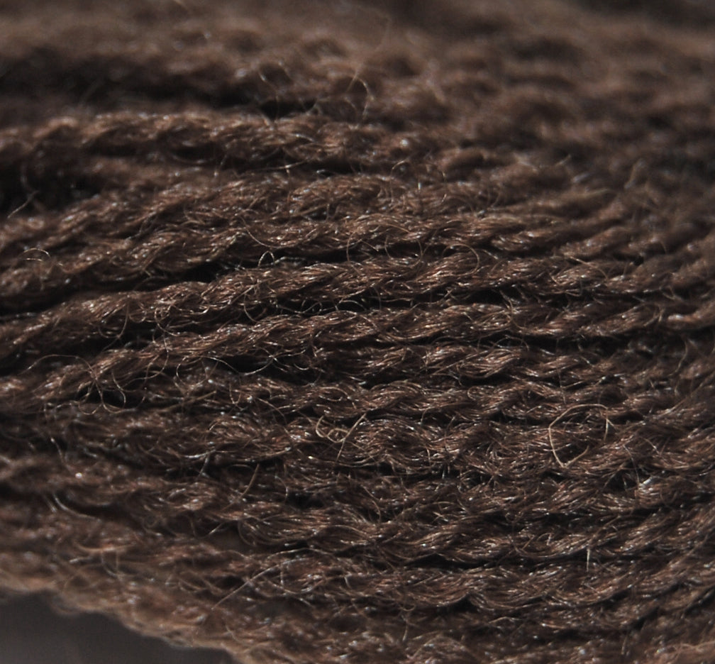 582 Appletons Crewel