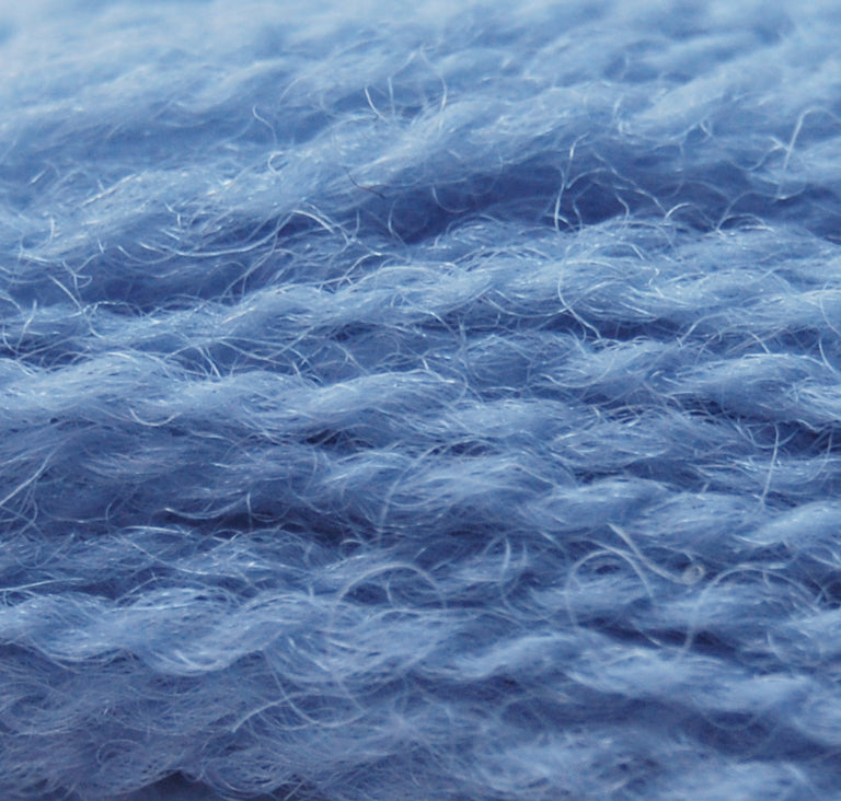 744 Appletons Crewel