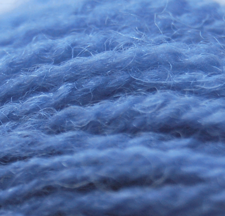 745 Appletons Crewel