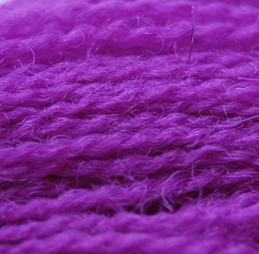 801 Fuchsia Appletons Crewel