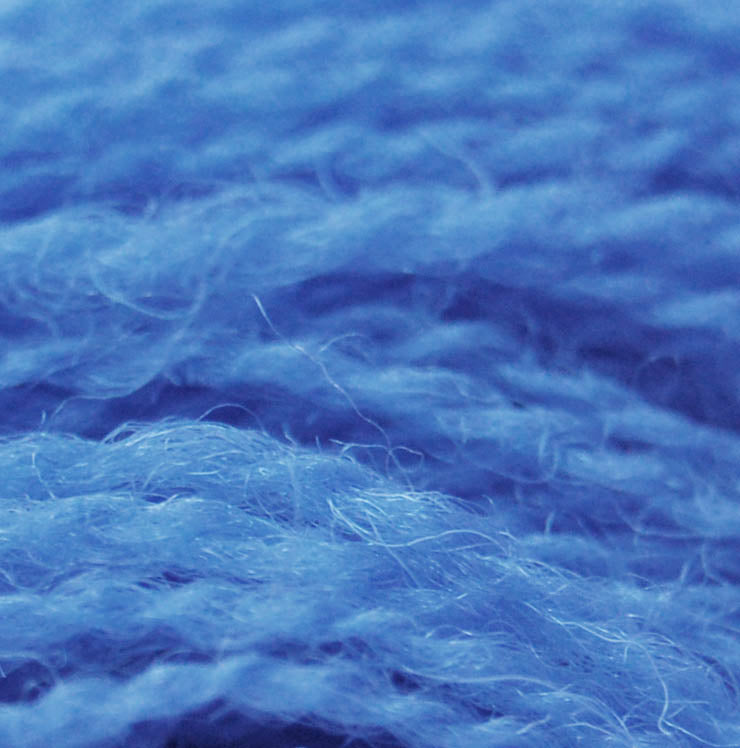 821 Royal Blue Appletons Crewel