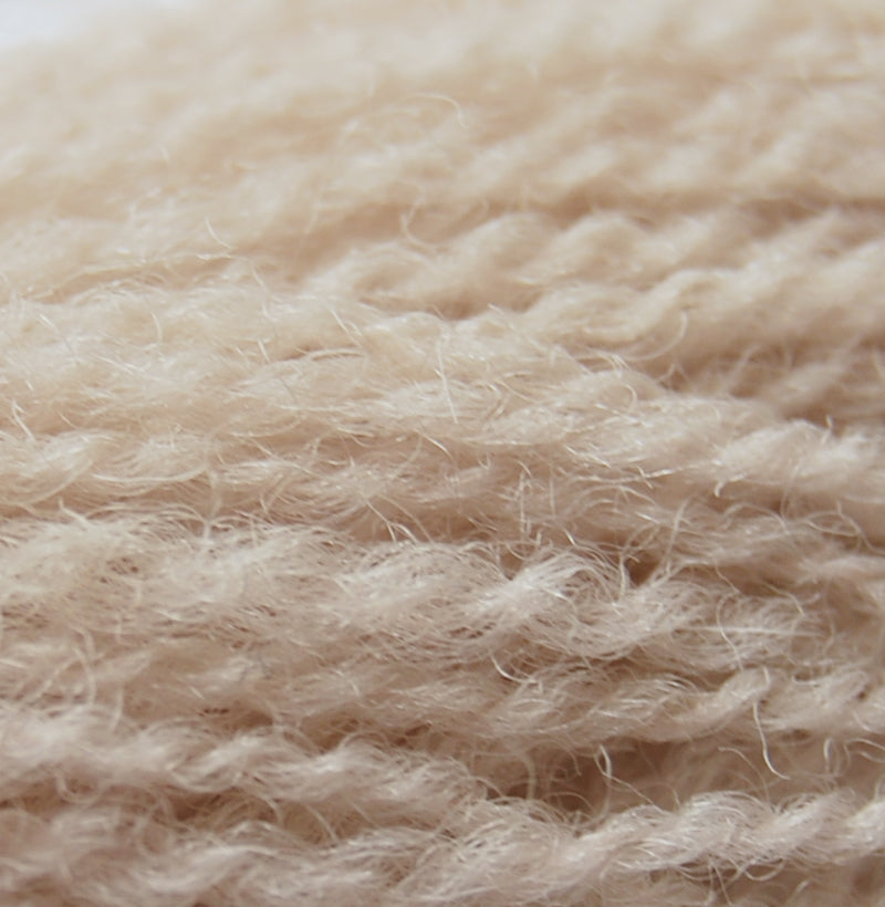 981 Appletons Crewel