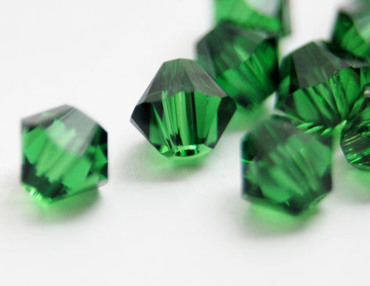Dark Moss Green - 4 mm OBS! 31 stycken